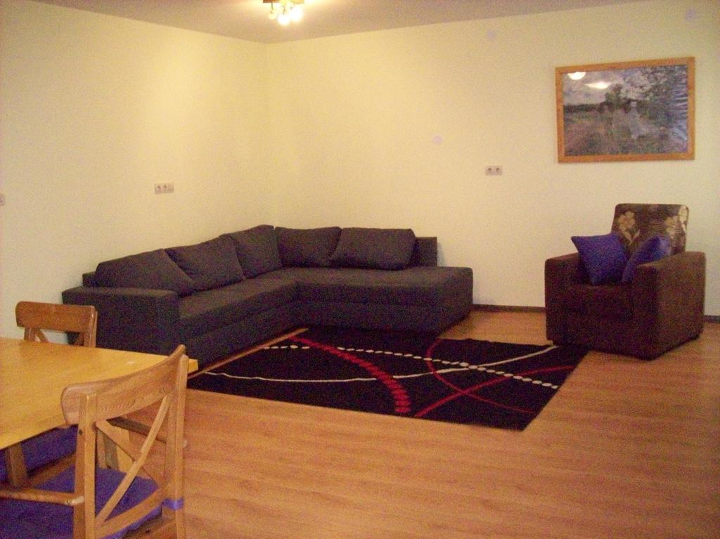 Apartment Monfiorenzo 11 *