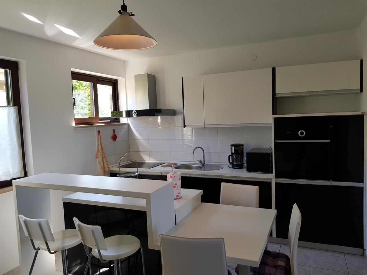 Monfiorenzo 11 Apartment